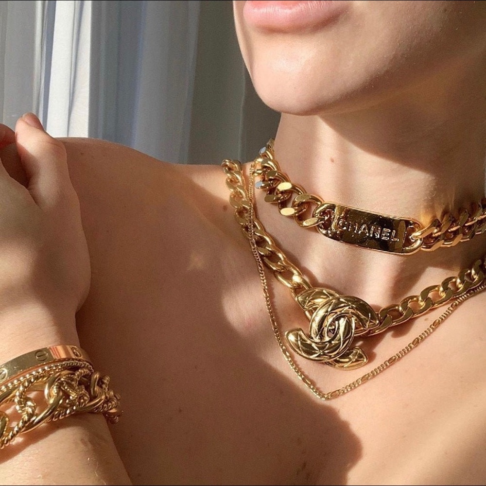 CHANEL ID Logo Gold Choker Necklace UNISEX 24k Flash Gold Vintage AUTHEN…